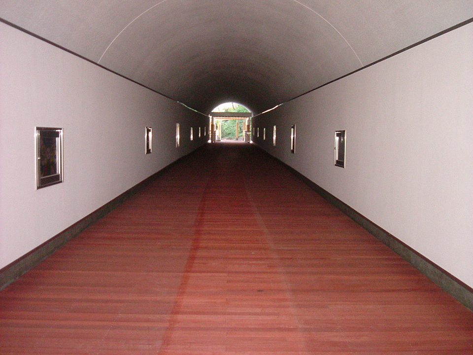 花フェスタ内トンネル内装・回廊建築工事